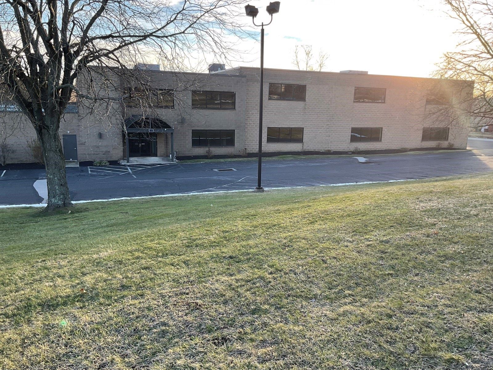 1010 W Germantown Front 1