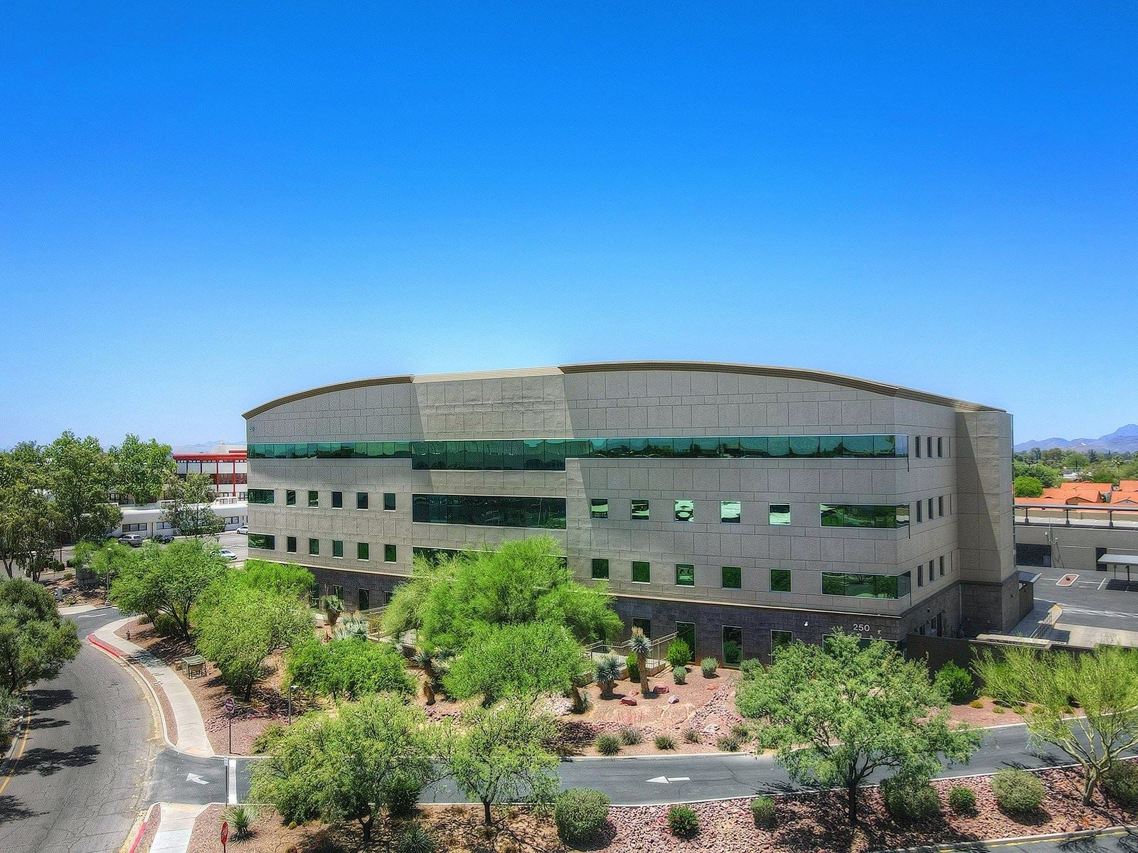 250 S Williams - Cover