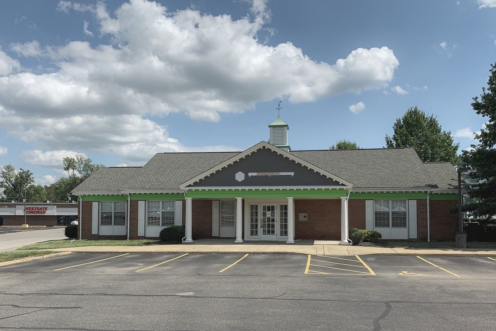 Westgate Plaza Huntington Bank (Out Lot)