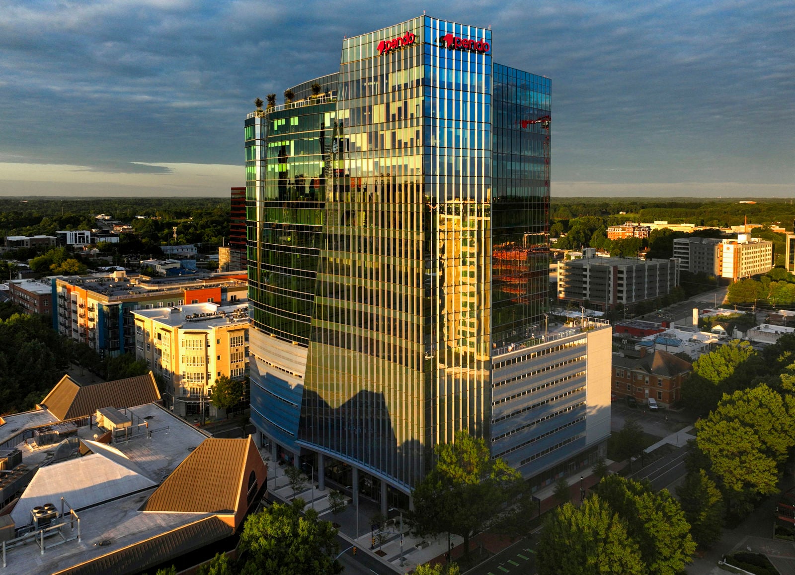 301 Hillsborough-22-0831-05 exterior