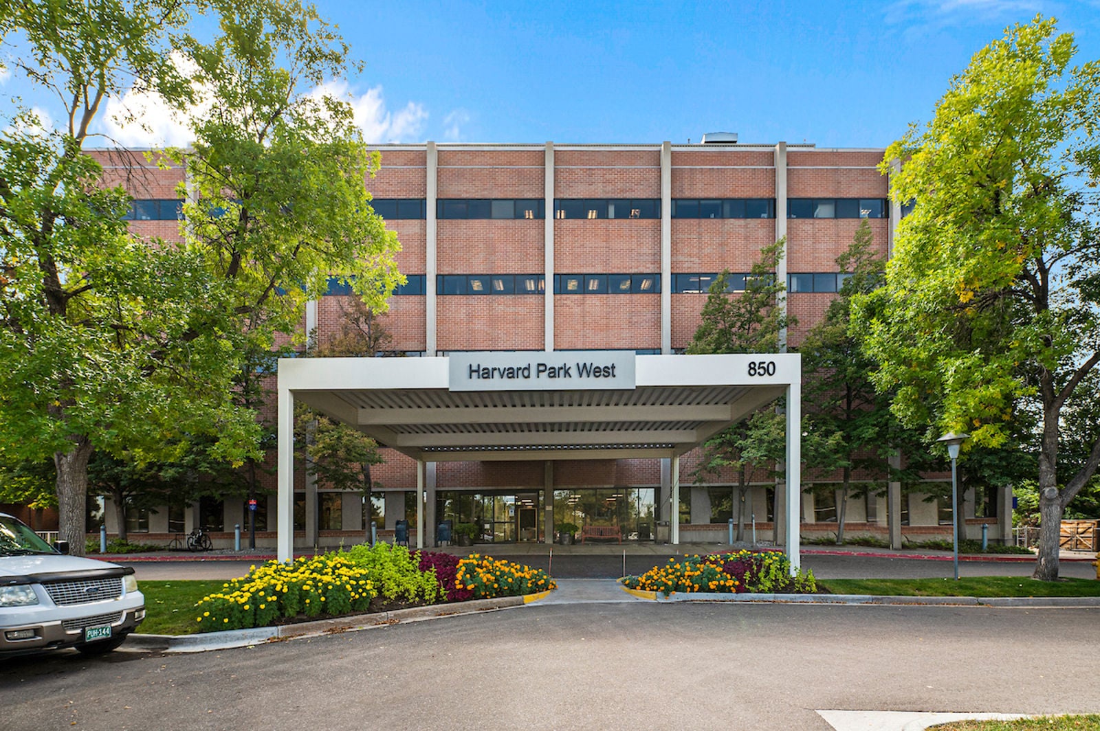 MuntzStudios-850EHarvard-9