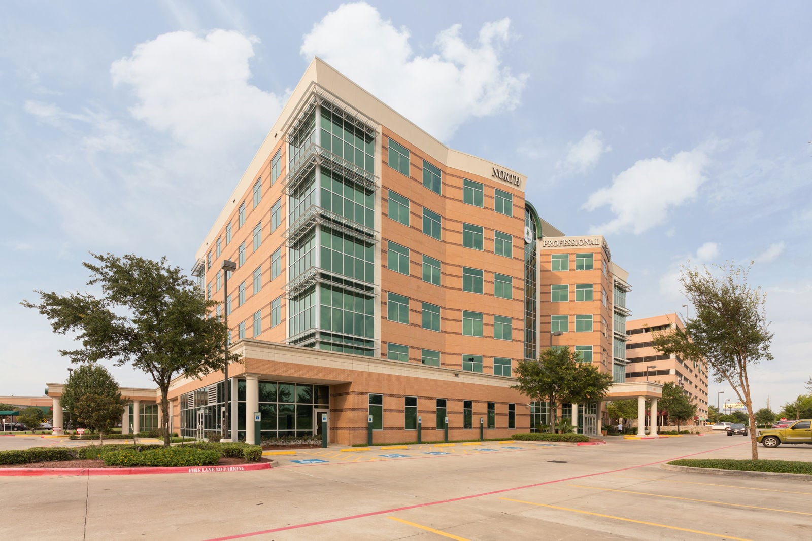 NorthCypressMedicalCenterPOBII-TX-JAMESGOULDEN-10