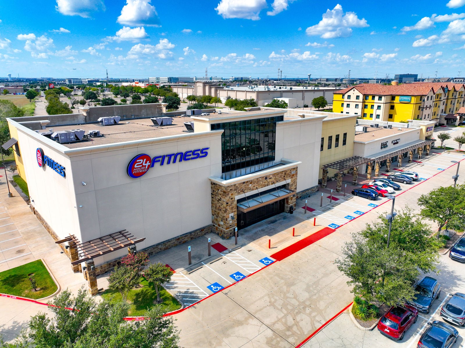 Hunter Plaza 1800-2240 Market Place Boulevard - Image 2