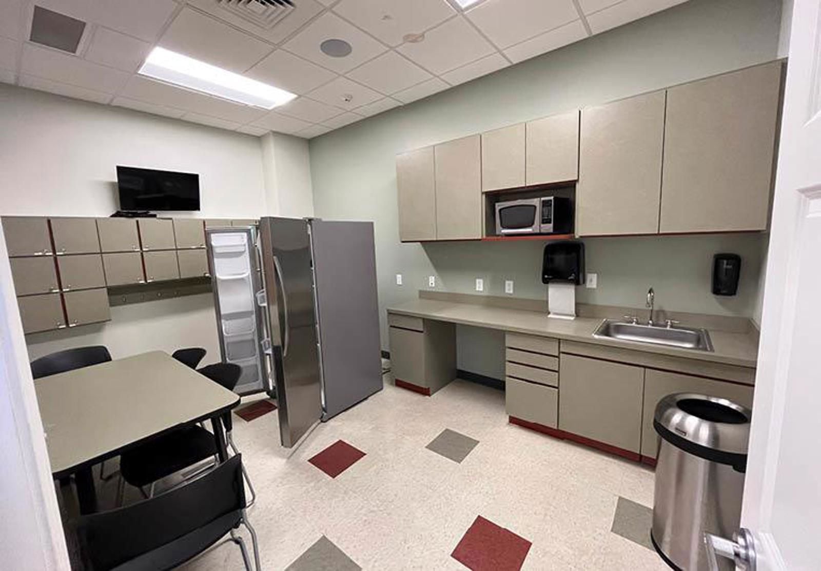 Norfolk Retail Building for Sublease 1130 South 13th Street - Image 5