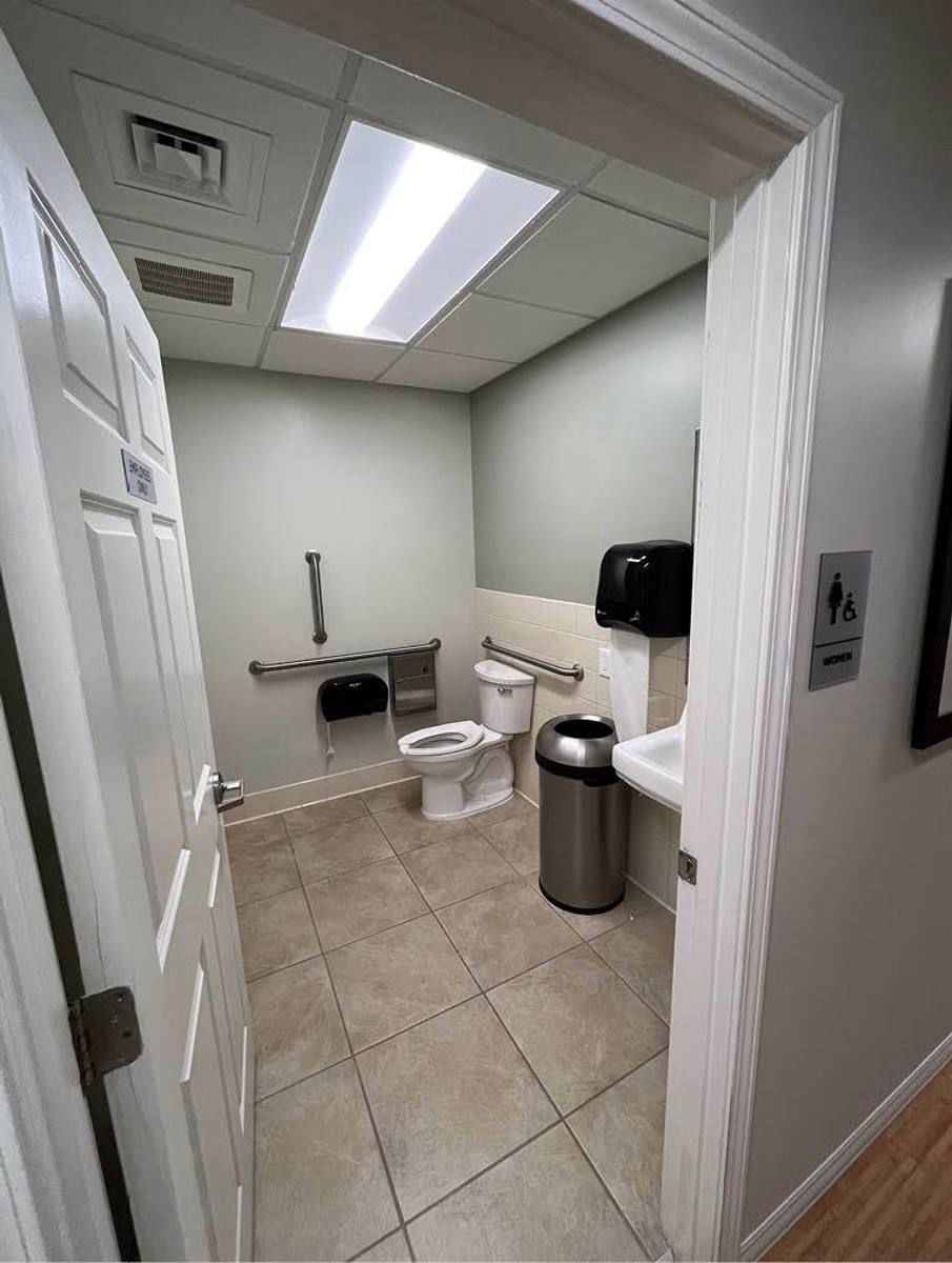 Norfolk Retail Building for Sublease 1130 South 13th Street - Image 6