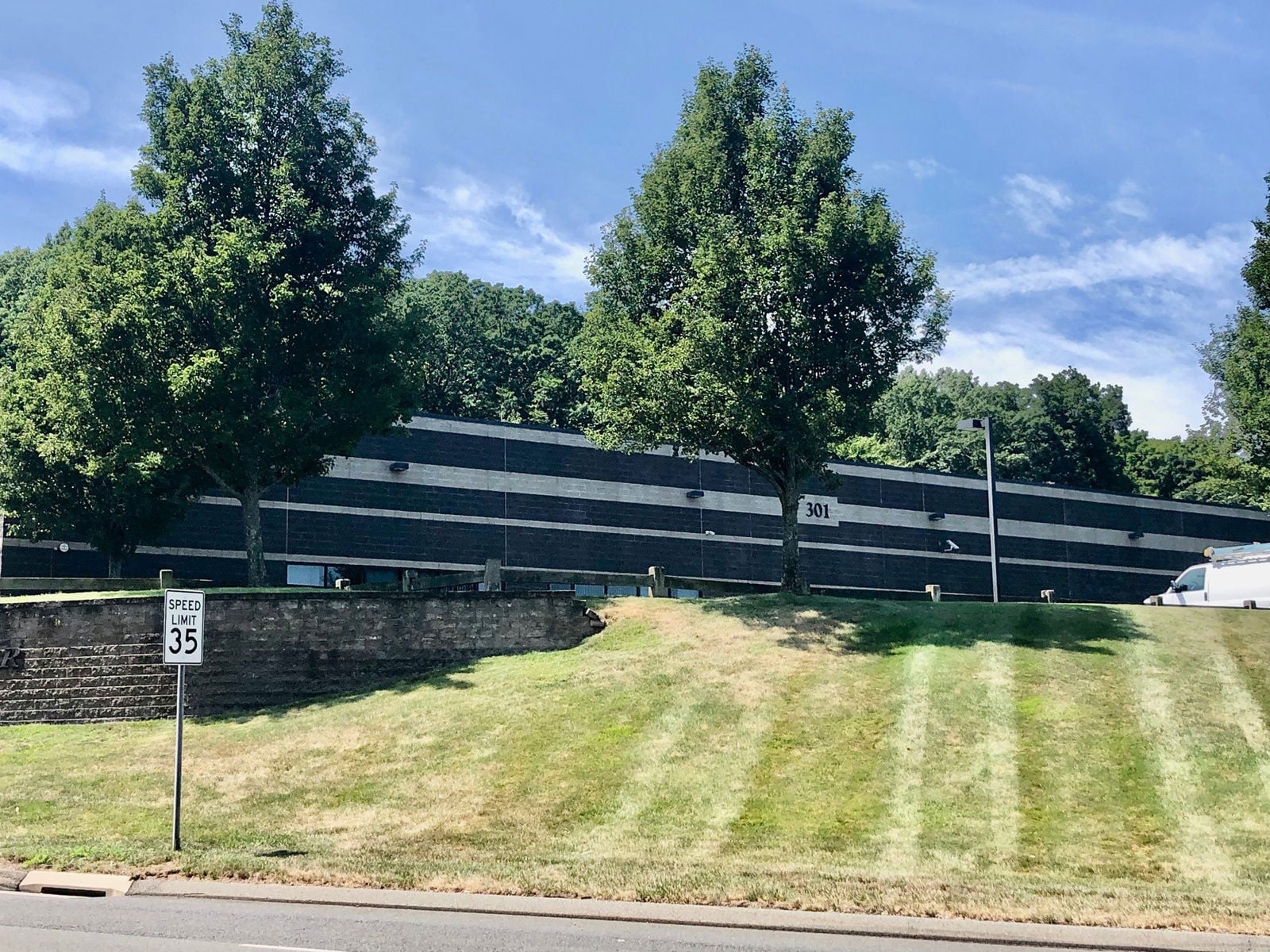 301 Hammer Mill Rd_pic 1_ext