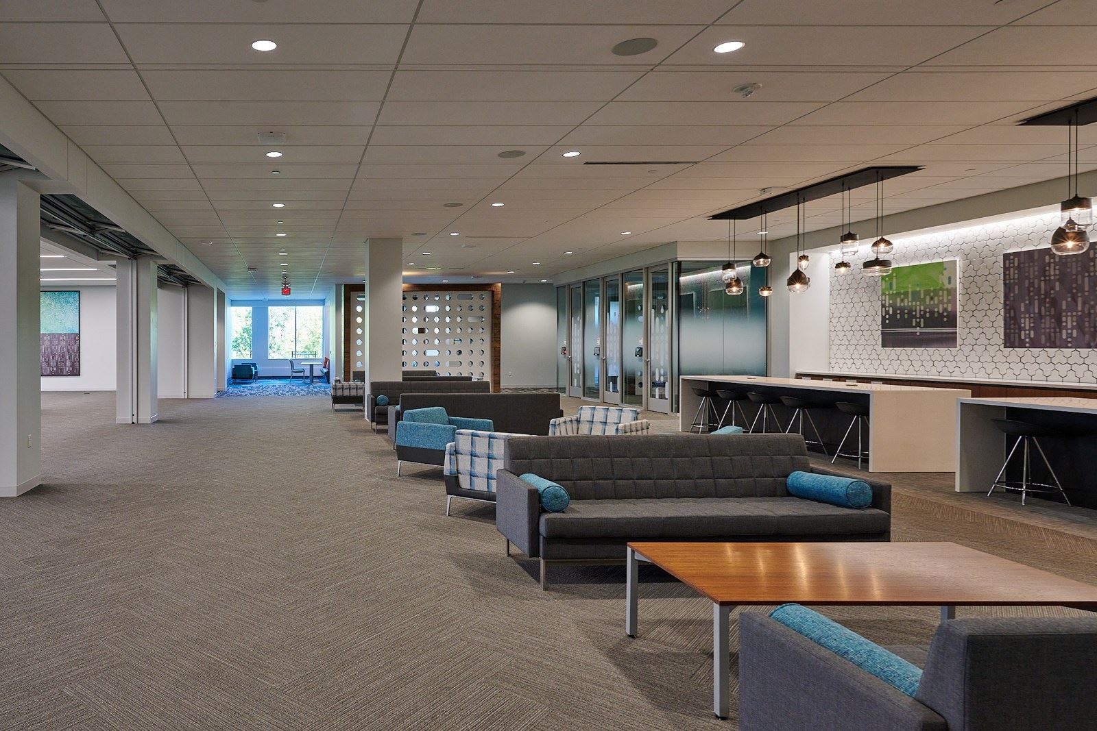 LoRz2900AmesEaganCBRE0094