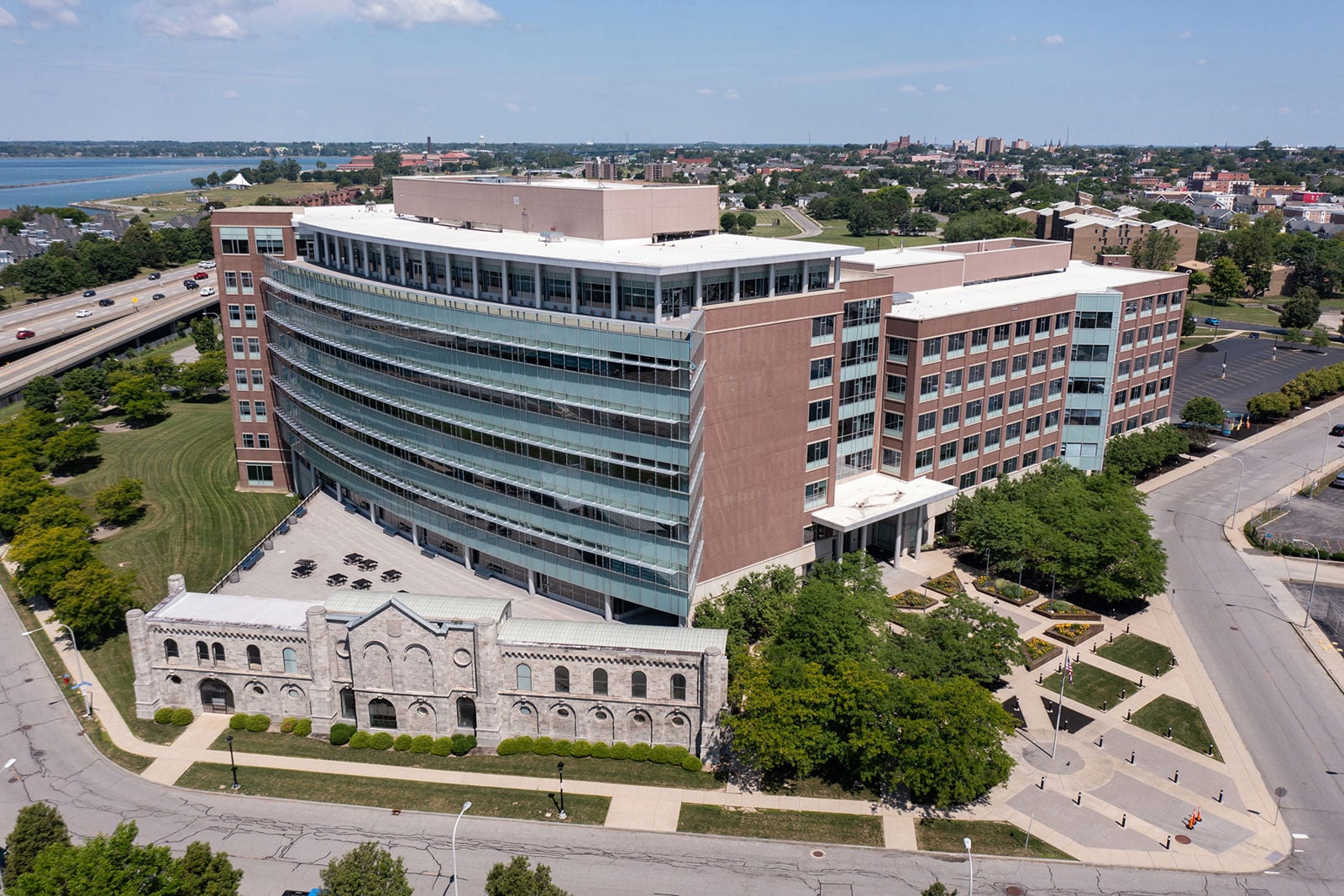 257 W Genesee_no BCBS logo_0912_4x6