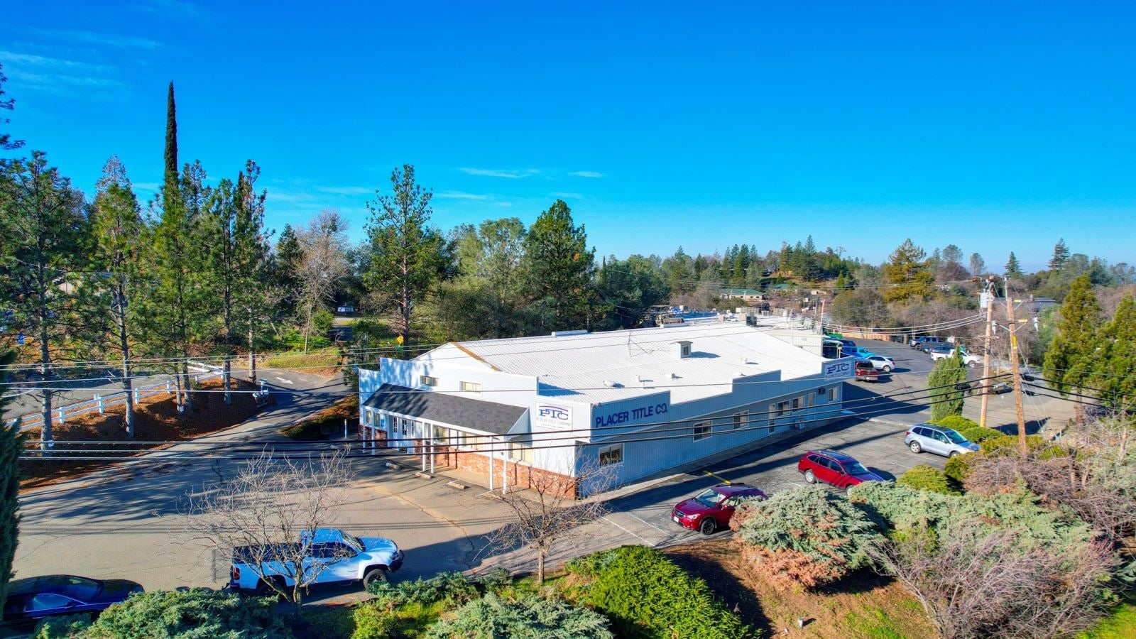 17-aerial-kNwYP94JA1GrYqxYA3