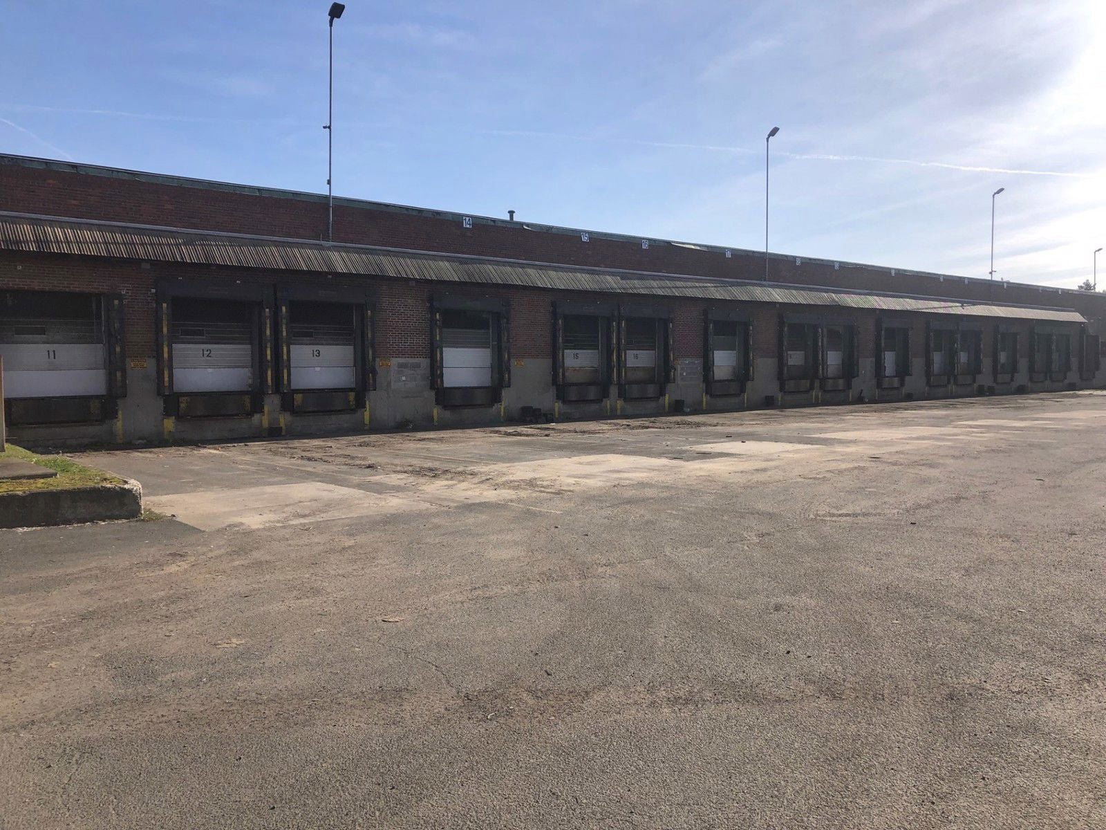 71 fuller docks doors bay 1