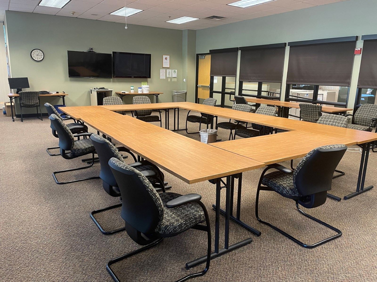 unsized conference room 3601 sw murray