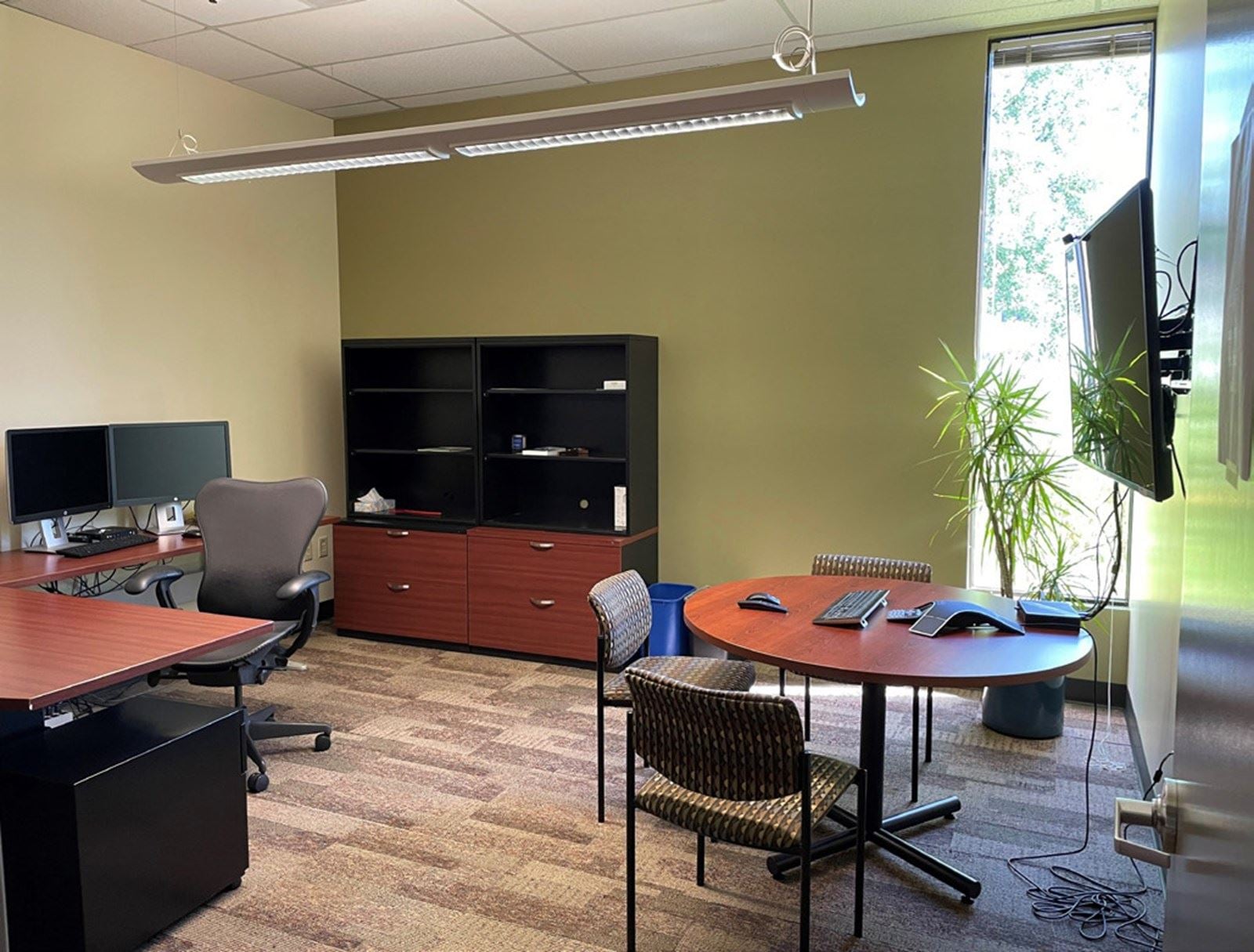 unsized office 3601 sw murray