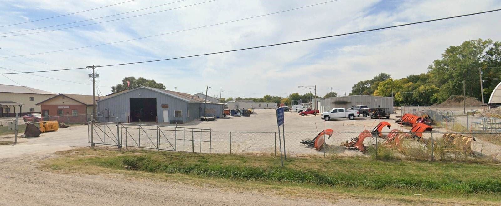 Roads & Parks Department 3002 Mechanic Drive - Image 5