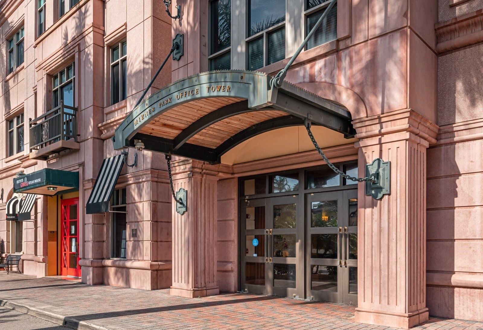 225 Mizner - Entrance