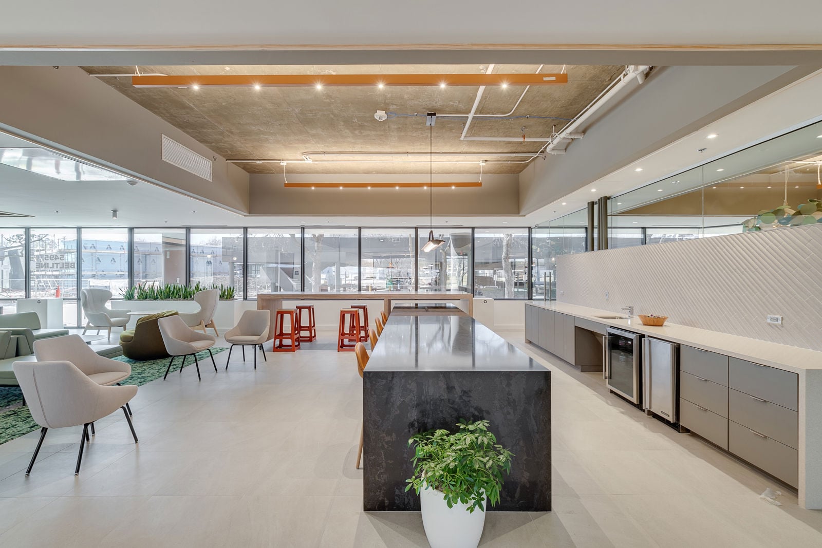 5485 Belt Line Road Addison common areas-7