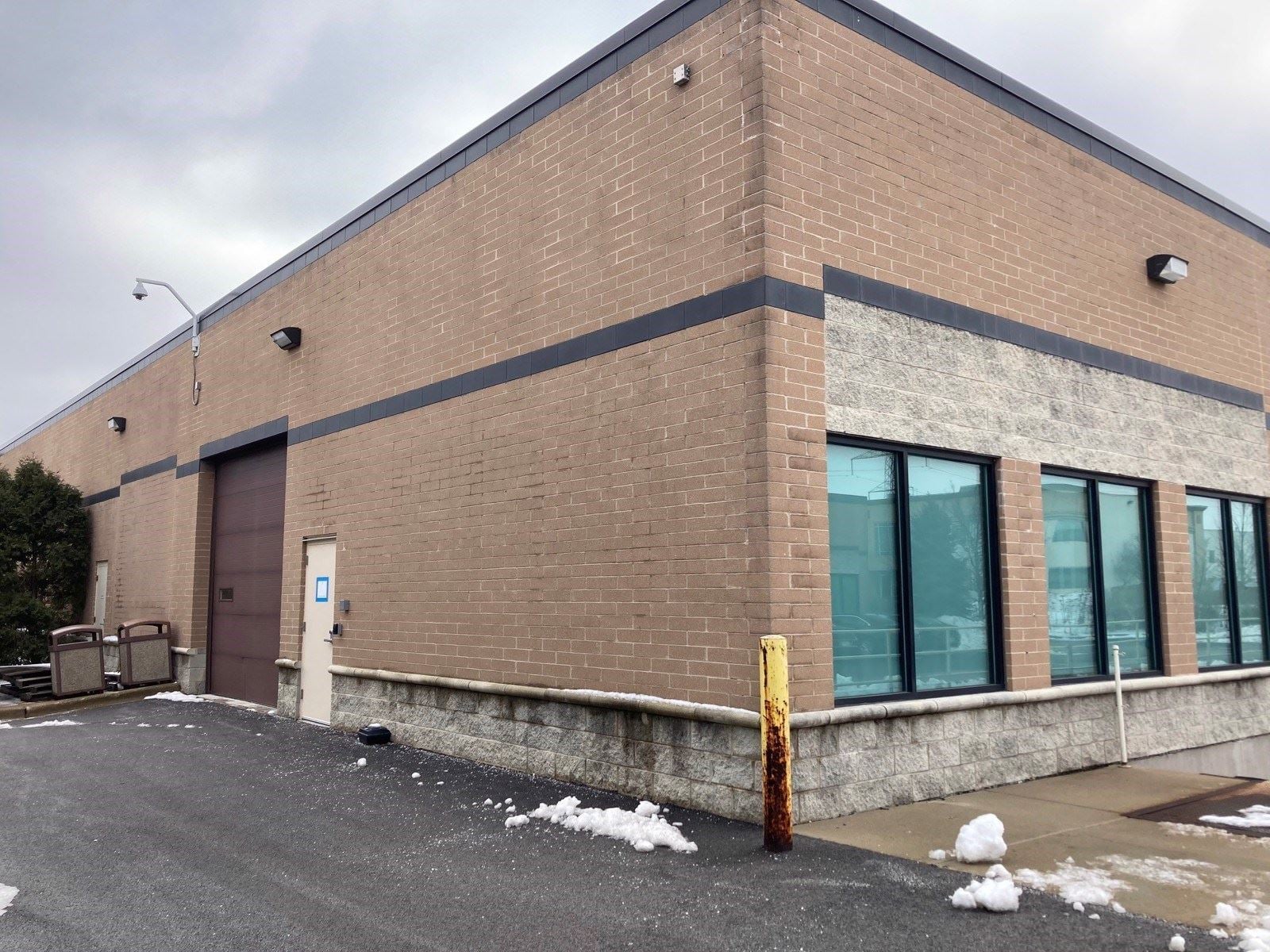 Exterior Dock Drive in Door