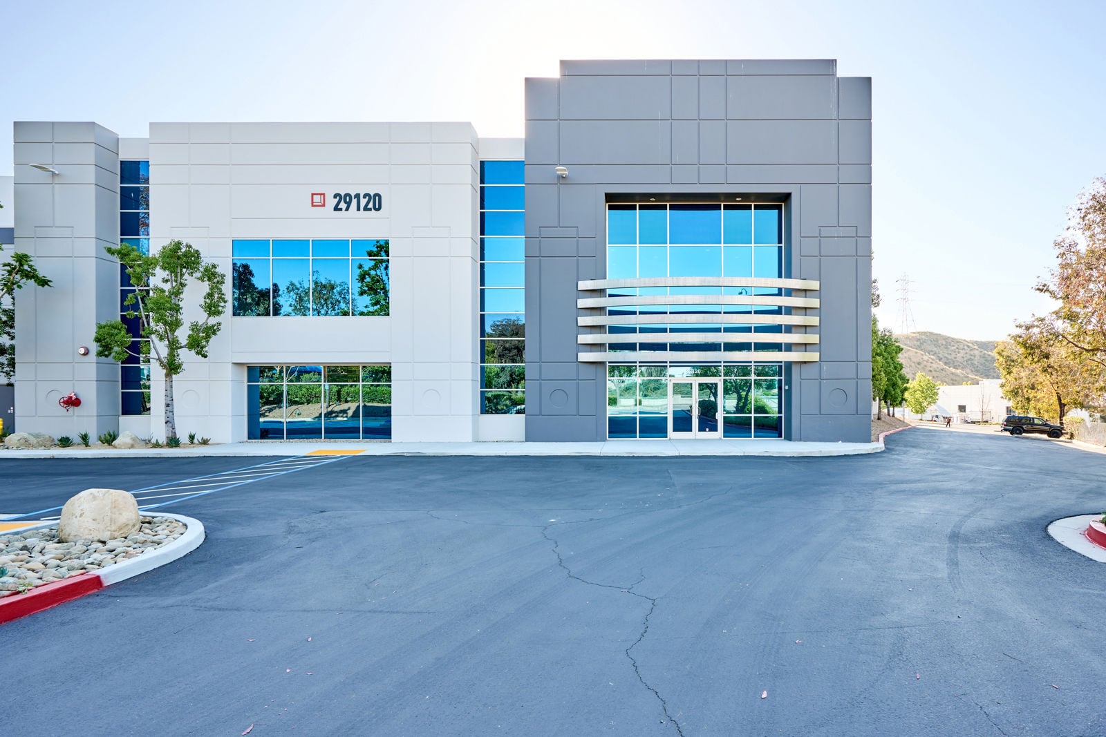 REX_CommerceCenter_SD105543_HDRFullRes