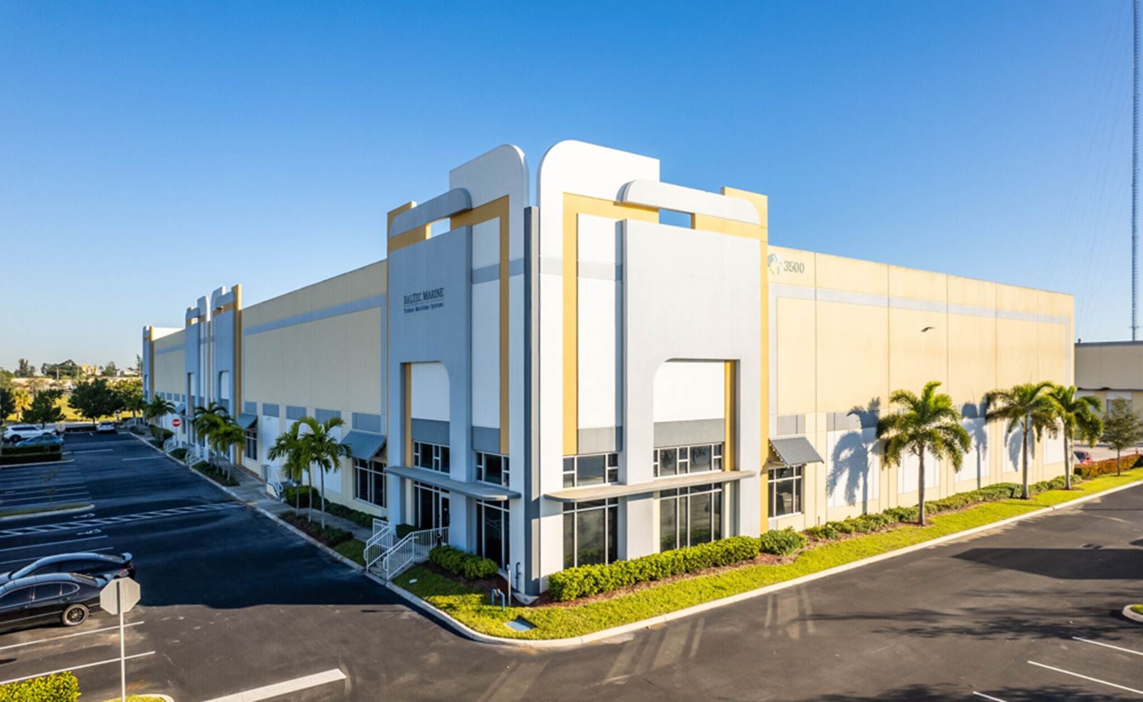 Seneca Park 700 Photo (New)