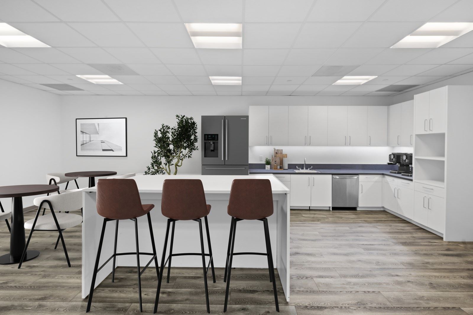 Wedgewood_35_Large_Kitchen_1_12-09-23_16_07