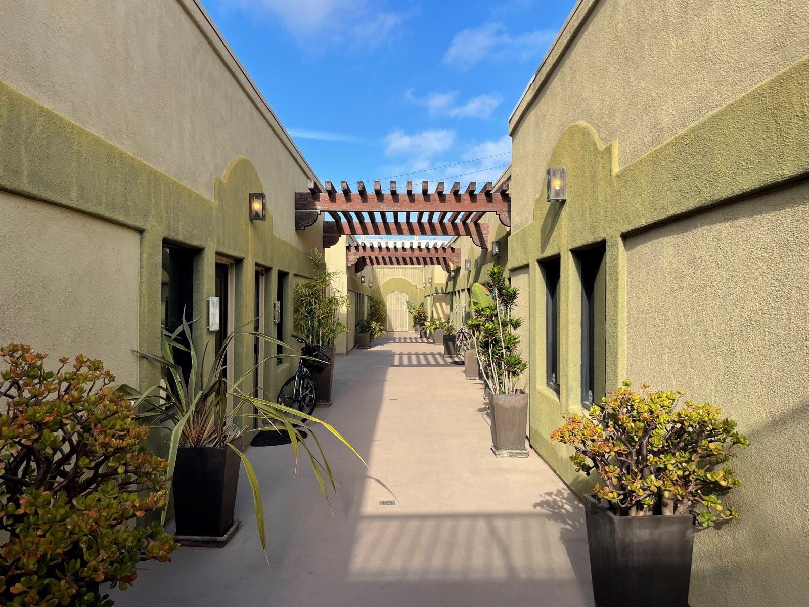 3765F482-7D8A-416F-9B8E-0A71818036EF