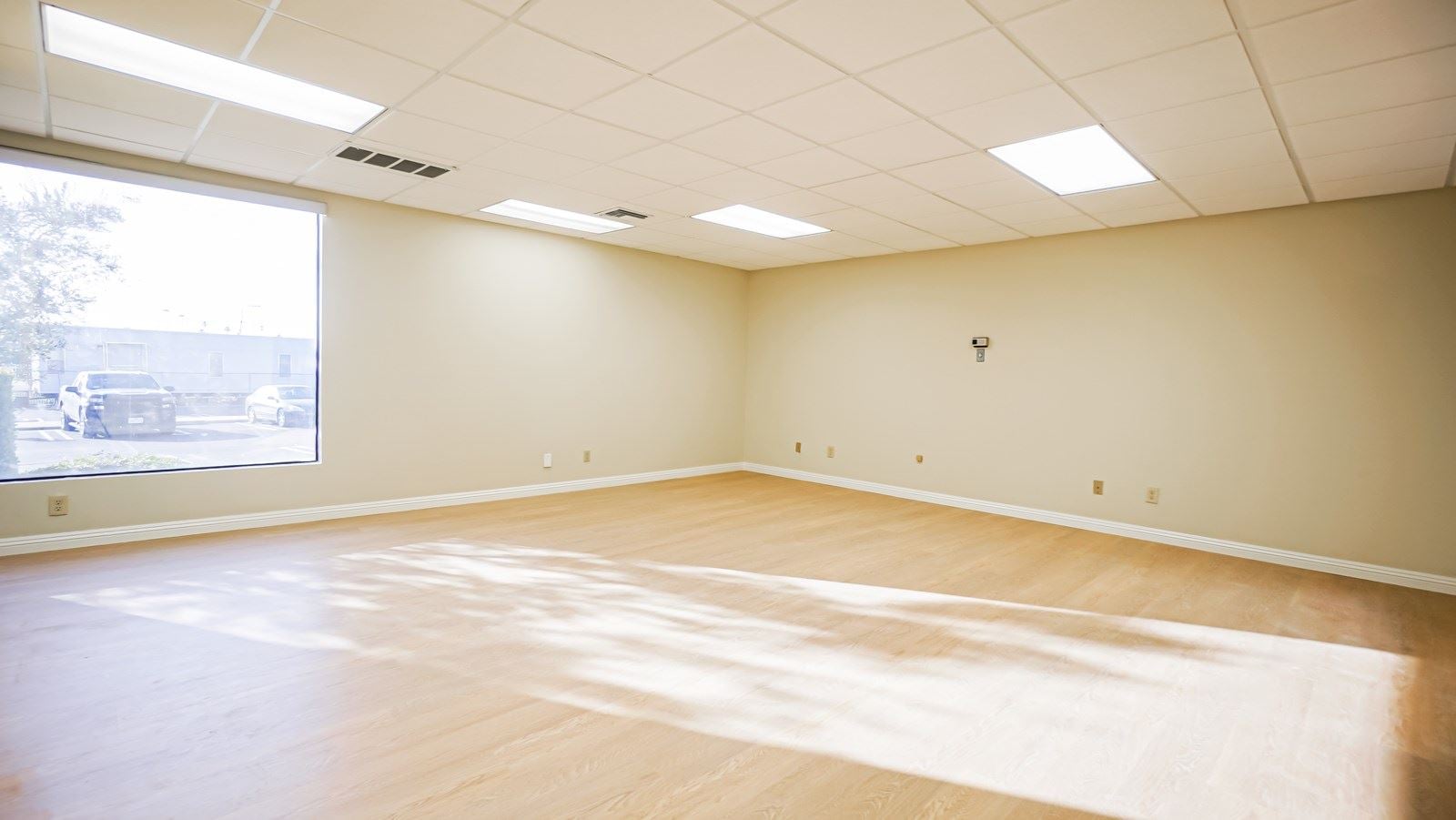 23717 Hawthorne Blvd, Torrance, CA (6 of 37).JPG