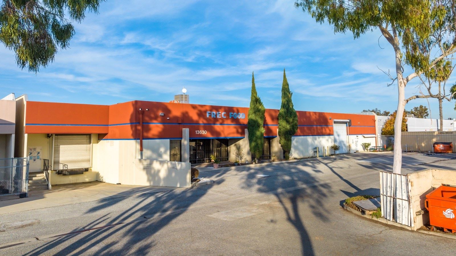 13630 Cimarron Ave - Front Photo