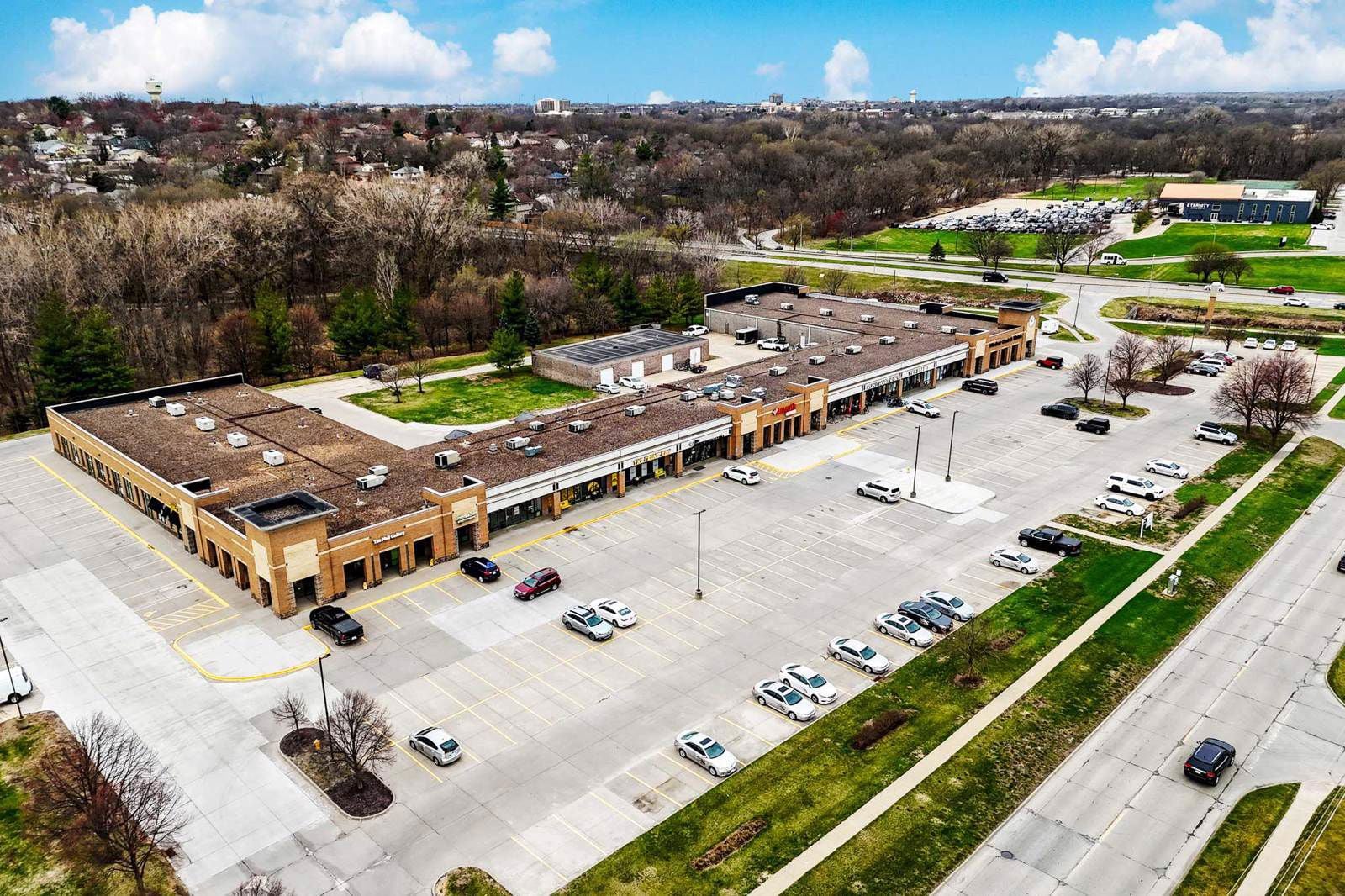 9900-Swanson-Blvd_Creekside-1