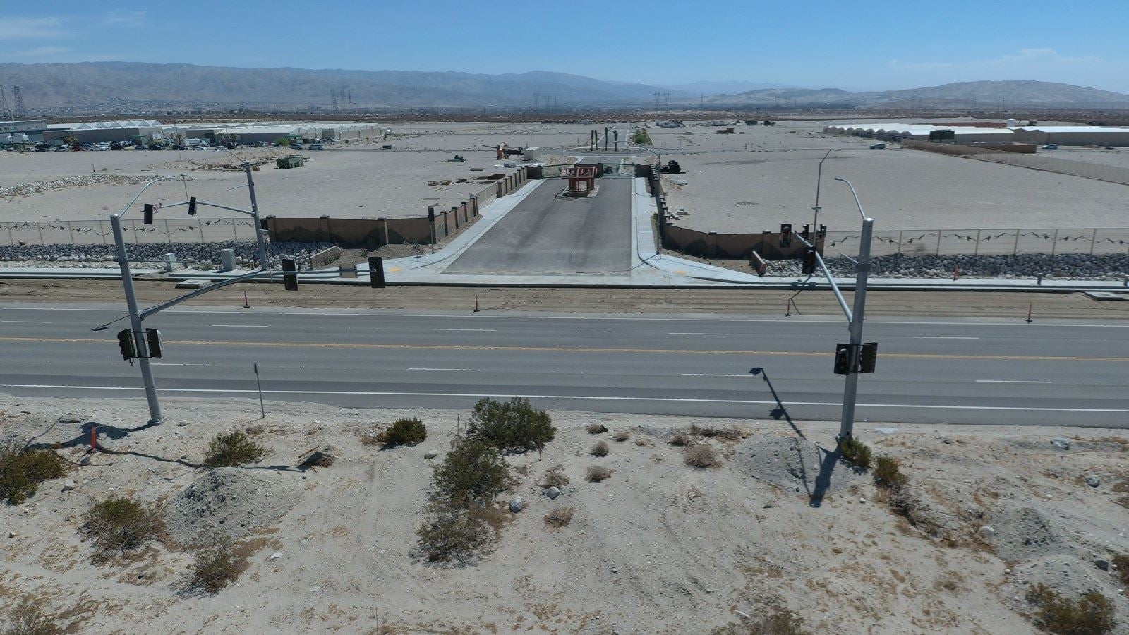 MAX_0006.MOV.00_02_16_02.Still006