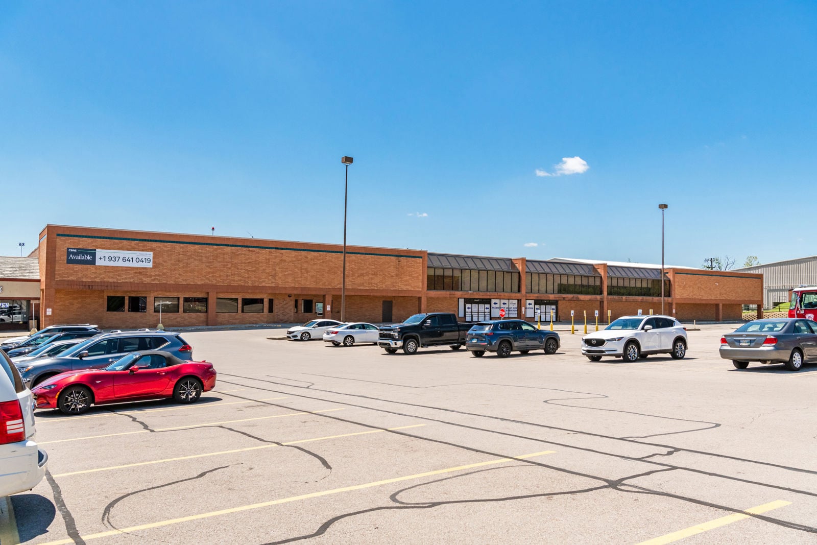 625-725 W Central Ave 12