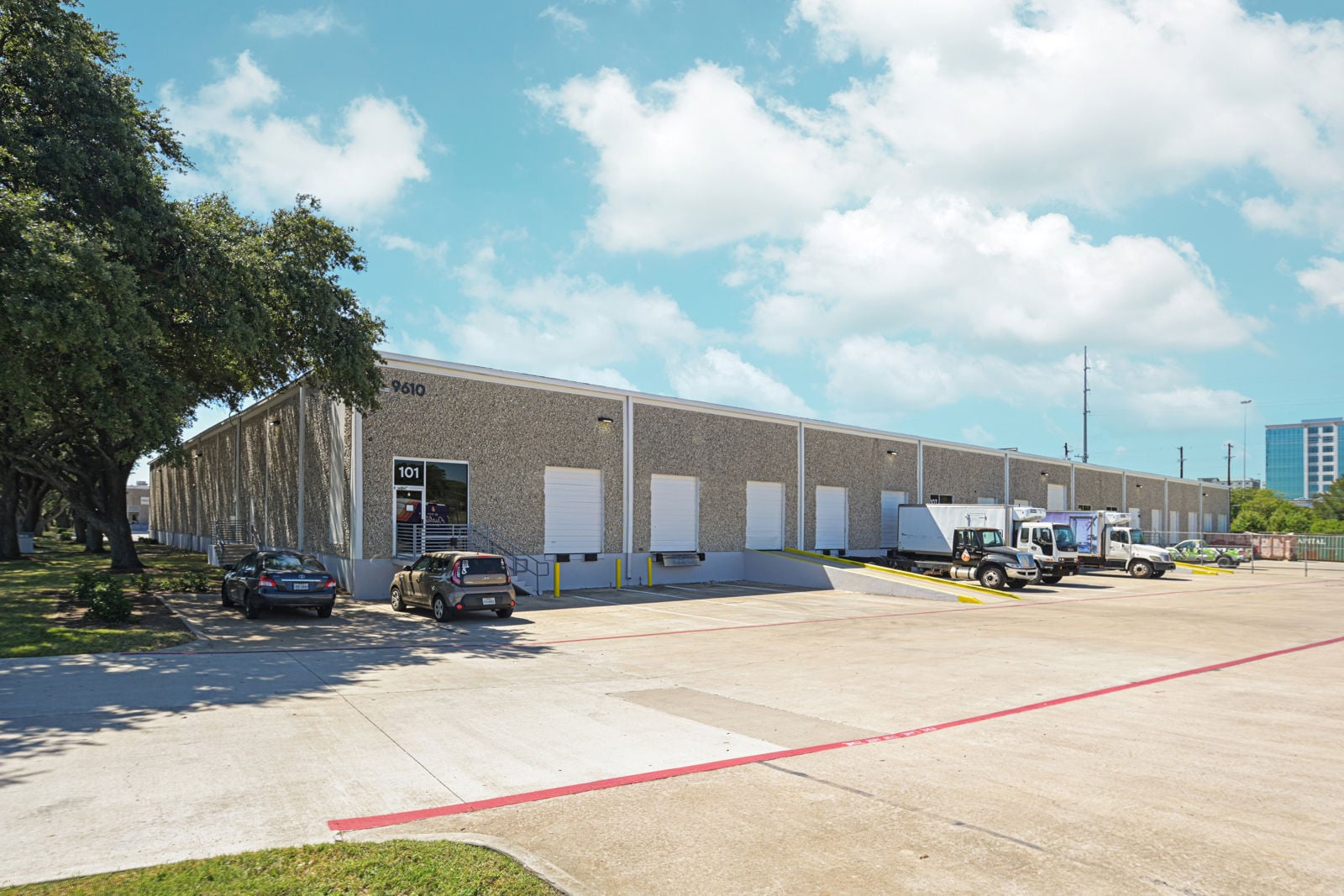 9610NeilsThompsonDr_2022_PropertyPhoto_br461525